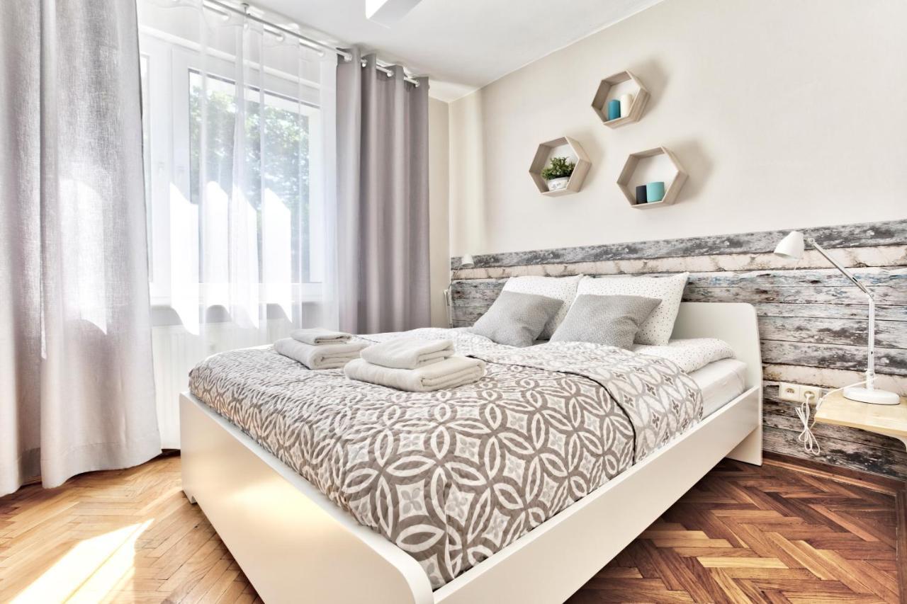 Tyzenhauz Apartments Lobzowska Street Krakow Dış mekan fotoğraf