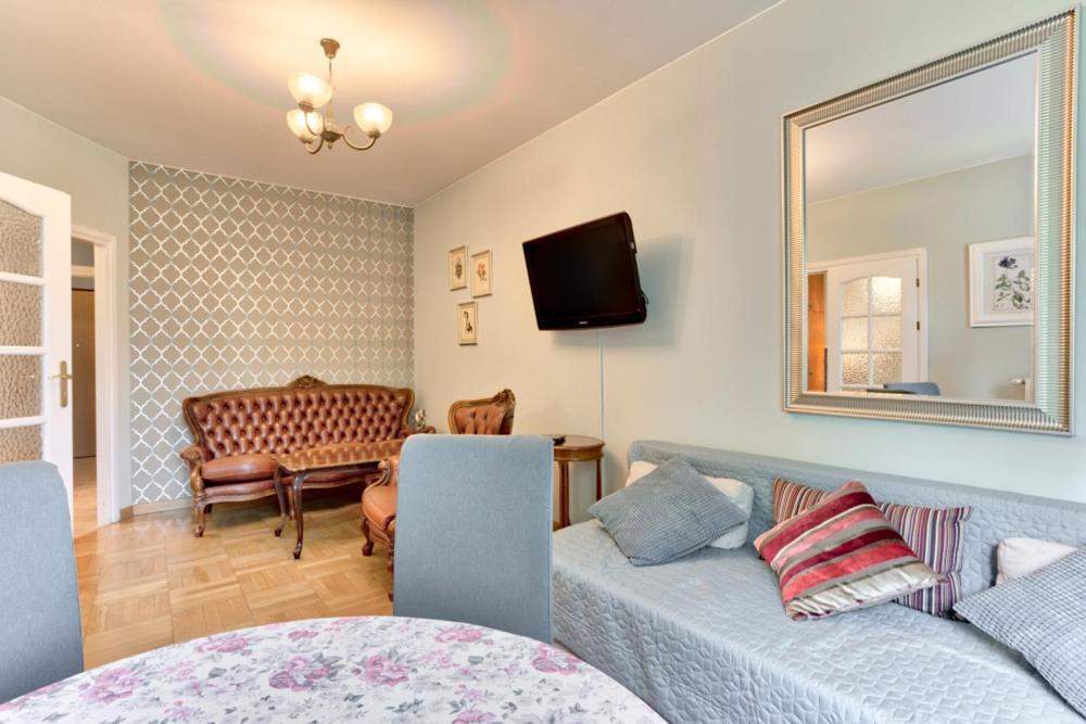 Tyzenhauz Apartments Lobzowska Street Krakow Dış mekan fotoğraf